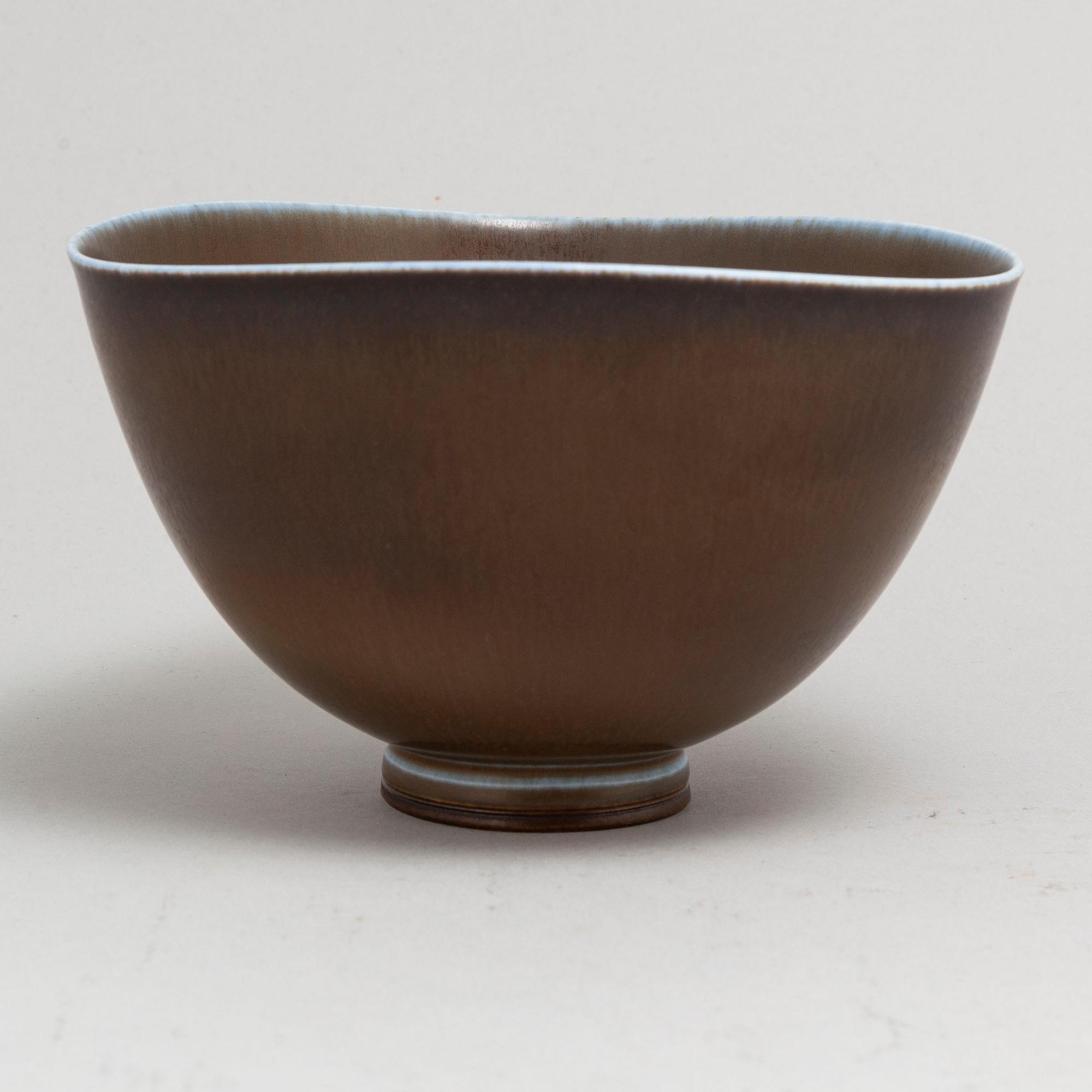 BERNDT FRIBERG, a stoneware bowl from Gustavsberg studio, signed.