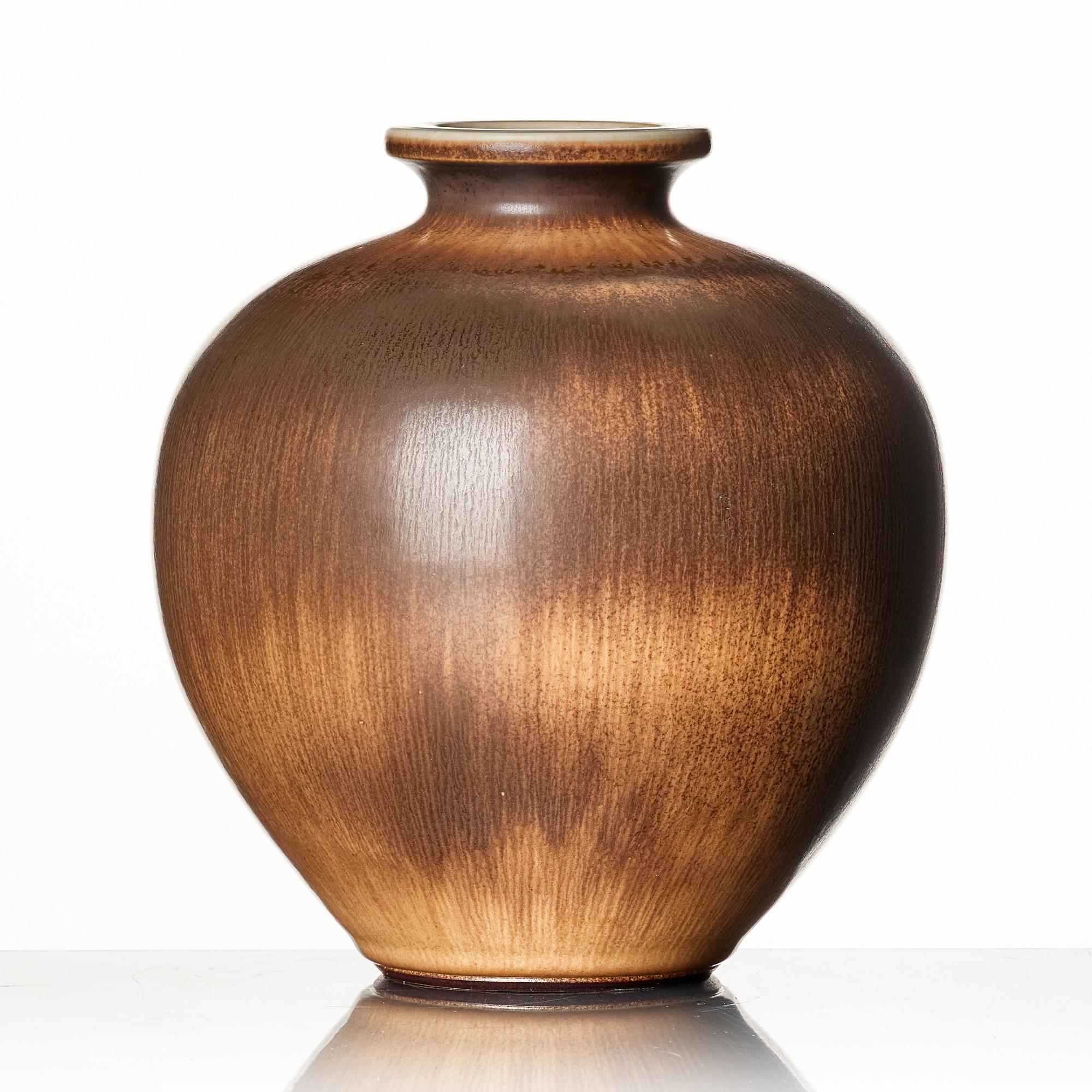 Berndt Friberg, a stoneware vase, Gustavsberg studio, Sweden 1962.