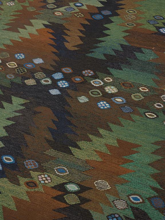 Barbro Nilsson, MATTO, "Tånga brun och grön", flat weave, ca 228 x 169,5 cm, signed AB MMF BN.