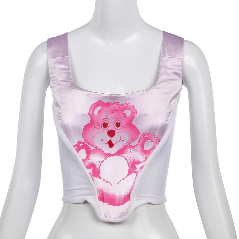 Vivienne Westwood, korsett "Care Bear" London år 2000.