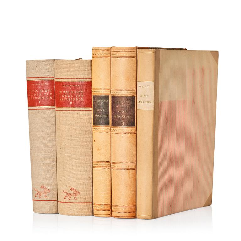 En samlares bibliotek, del 18. En grupp böcker av Osvald Sirén, fem volymer.