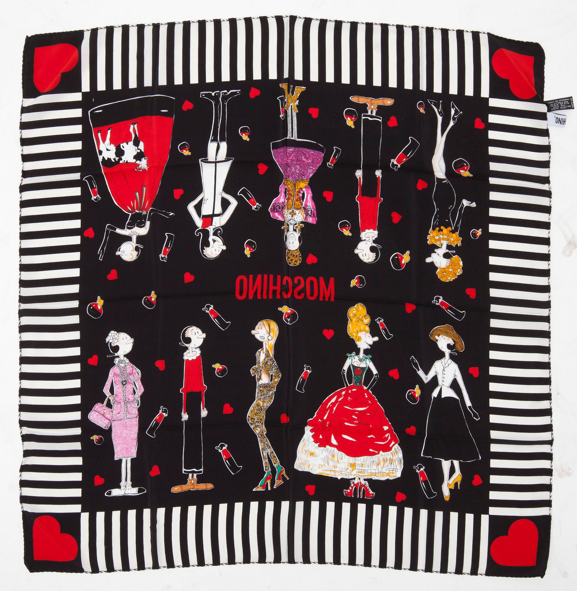 SCARF, Moschino.