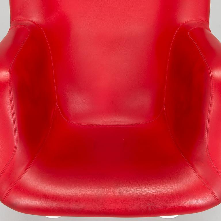 Yrjö Kukkapuro, a 'Carousell' armchair for Avarte 2013.