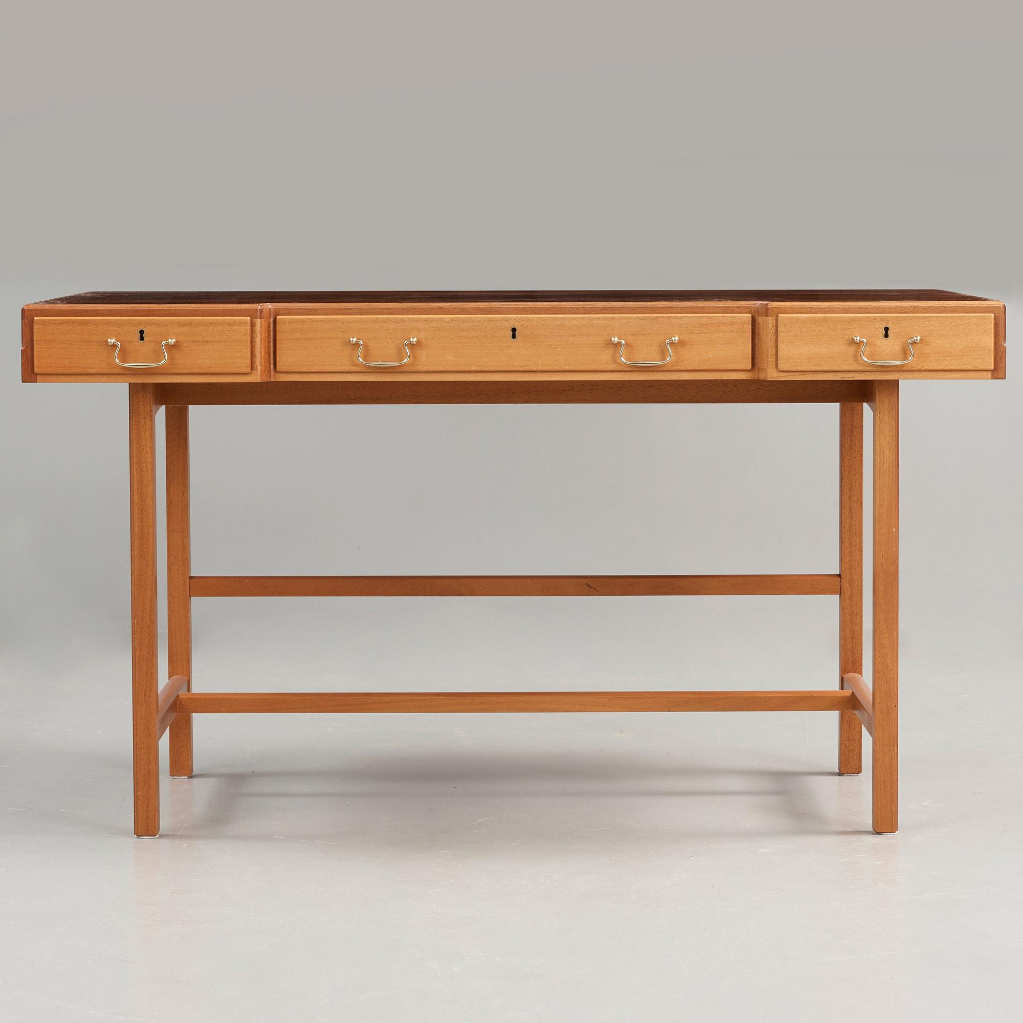 Josef Frank, a mahogany and palisander desk, Svenskt Tenn, model 1022, post 1985.