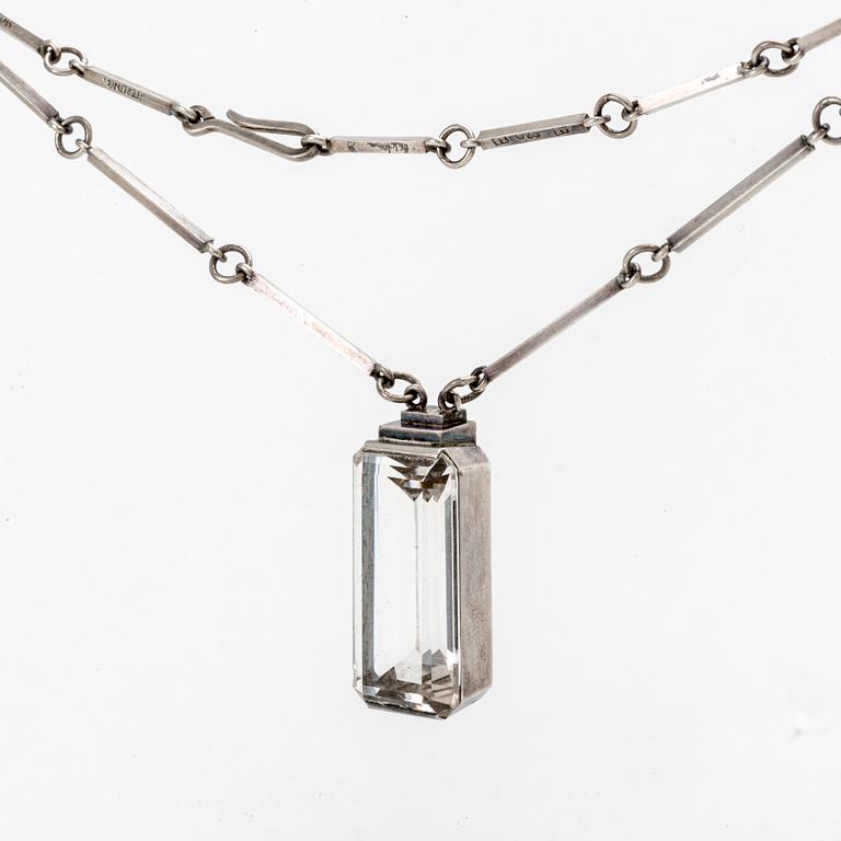 Wiwen Nilsson, halsband, sterling silver och bergkristall, Lund 1945.