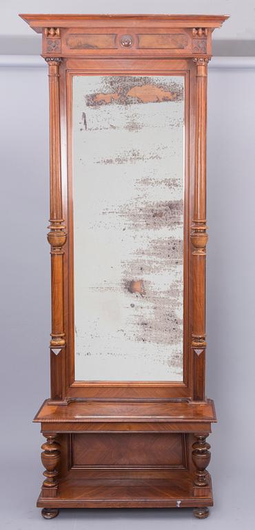 SPEGEL samt KONSOLBORD, renässansstil, 1800-talets slut.