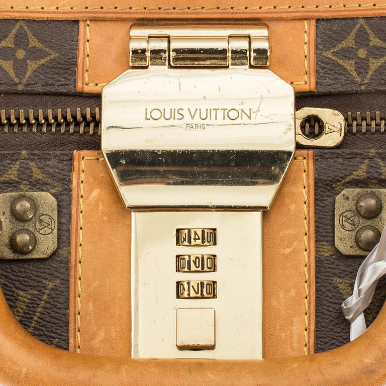 LOUIS VUITTON, suitcase.