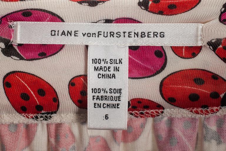 KLÄNNING, Diane von Furstenberg.