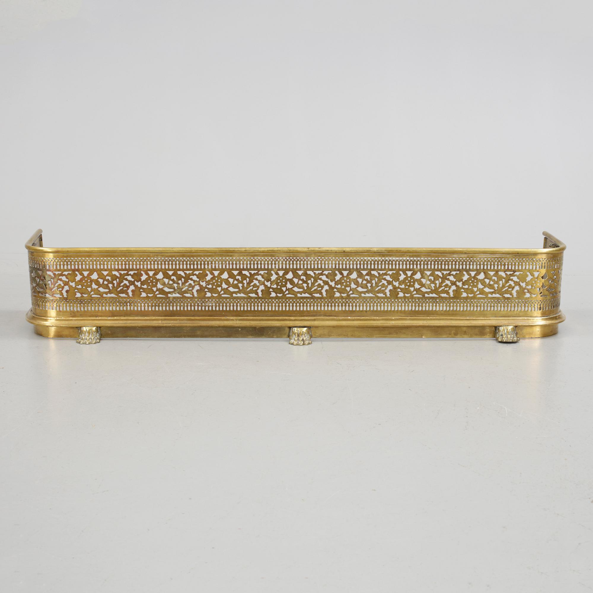 BRASSKYDD, kring sekelskiftet 1800/1900.