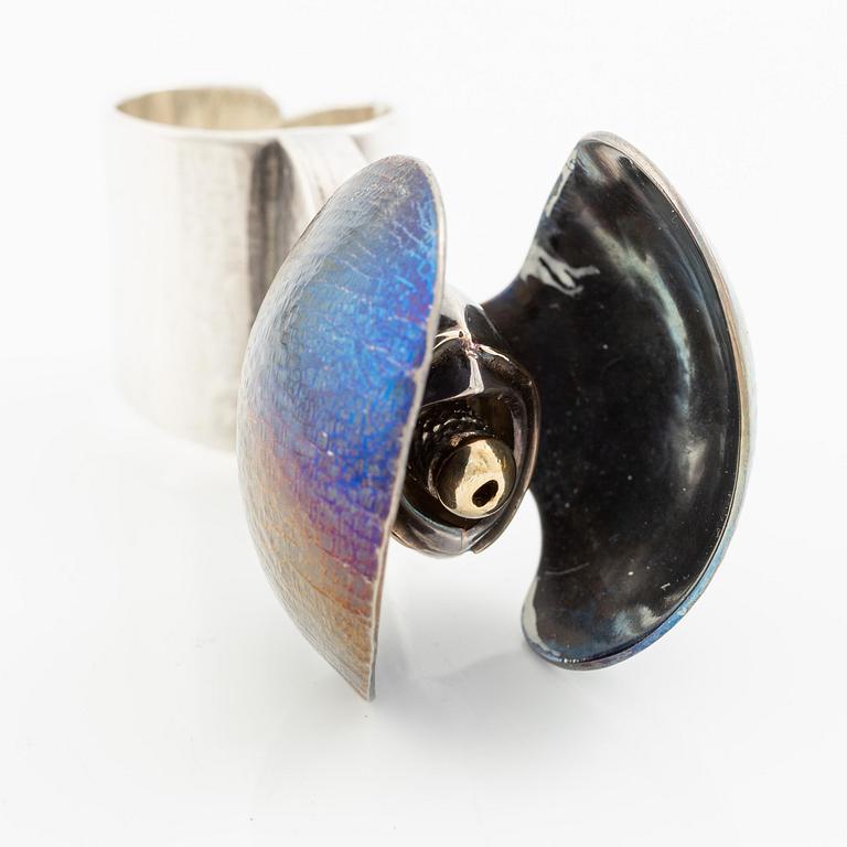 Bernd Janusch, a ring, silver, Stockholm 1998.