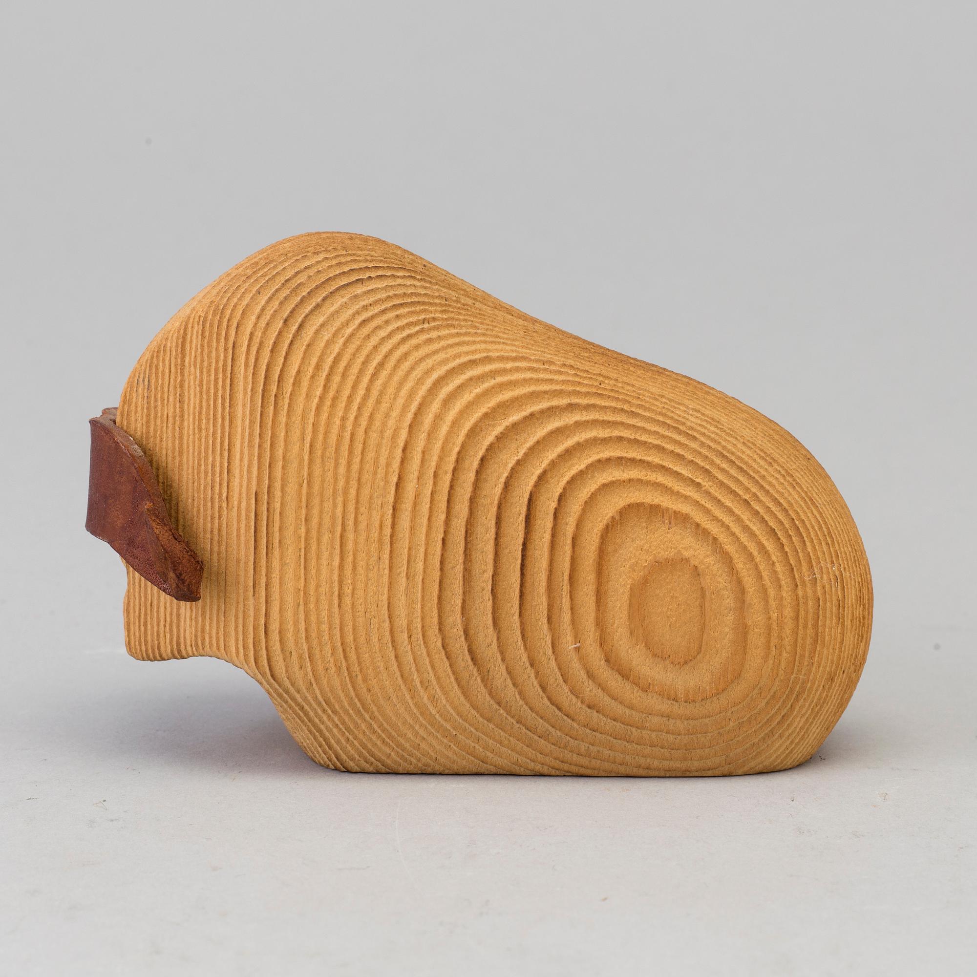Arne Tjomsland, a wooden sculpture, Norway.