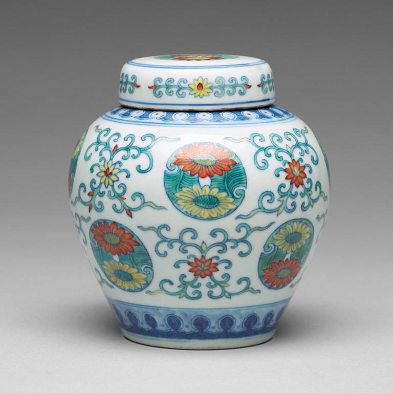 A Chinese doucai chrysanthemum medallion jar with cover, 20th Century, presumably republic.