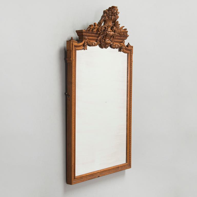 Spegel, troligen Ryssland, 1800-talets andra hälft.