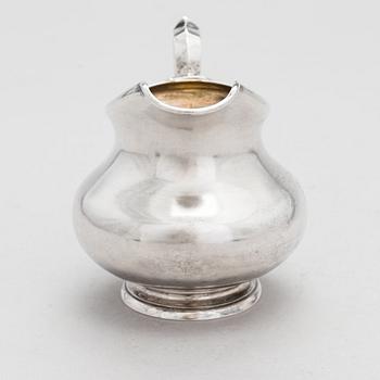 Gustav Alexander Sohlman, maitokannu, hopeaa, Pietari, Venäjä 1871.