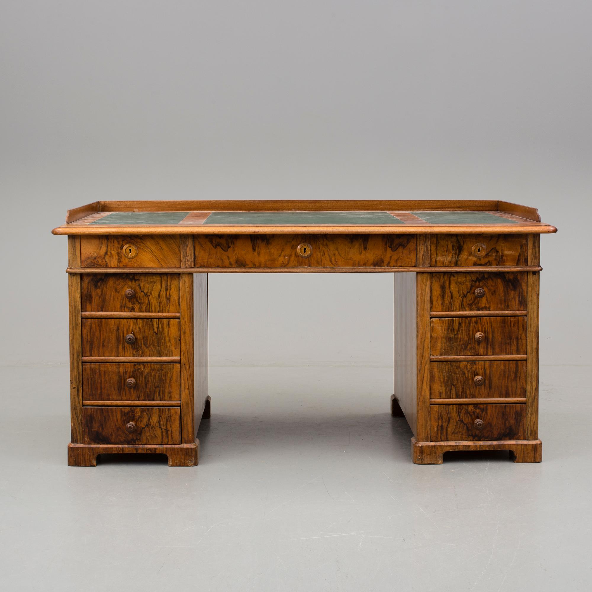 SKRIVBORD, senempire, 1800-talets mitt.