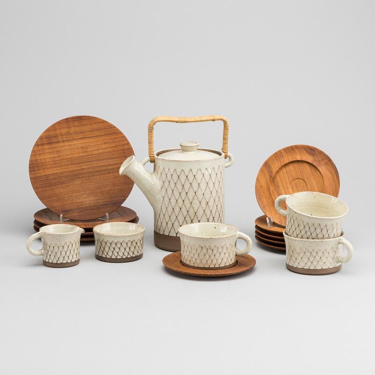 STURE G OHLSSON, a 15 pcs earthenware tea service.