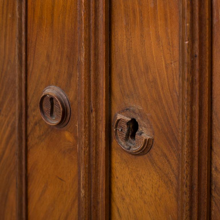 An 1890's cabinet.