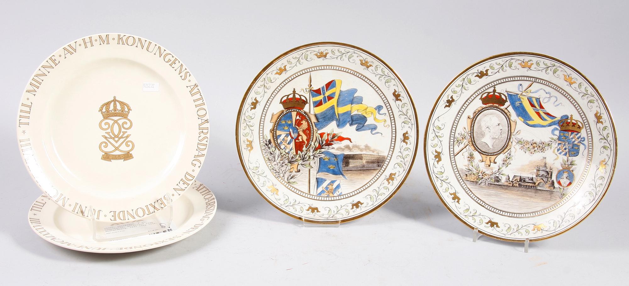 TALLRIKAR, 4 st, benporslin, Rörstrand resp Gustavsberg, 1897 resp 1938.