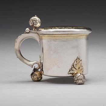 A Swedish 17th century parcel-gilt tankard, mark of Erik Månsson Schmidt, Stockholm 1675.