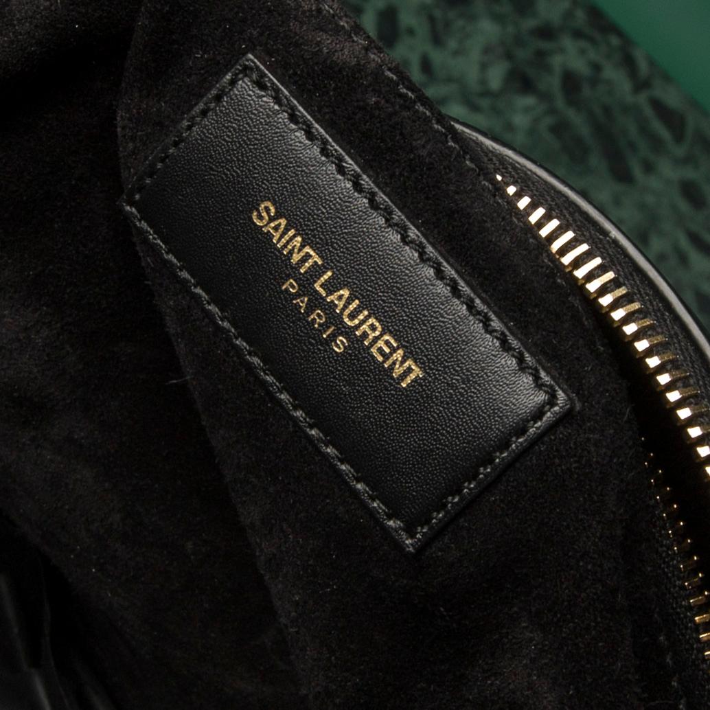 HANDBAG, "Duffle 6Hr Leather Noir", Saint Laurent" 30 x 20 x 17 cm.