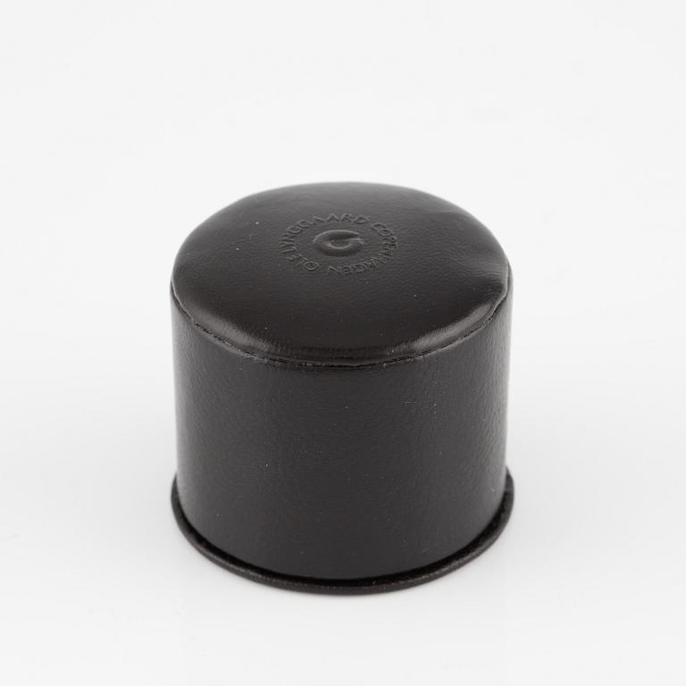 Ole Lynggaard, ring, "Nature", 18K gold with brilliant-cut diamonds.