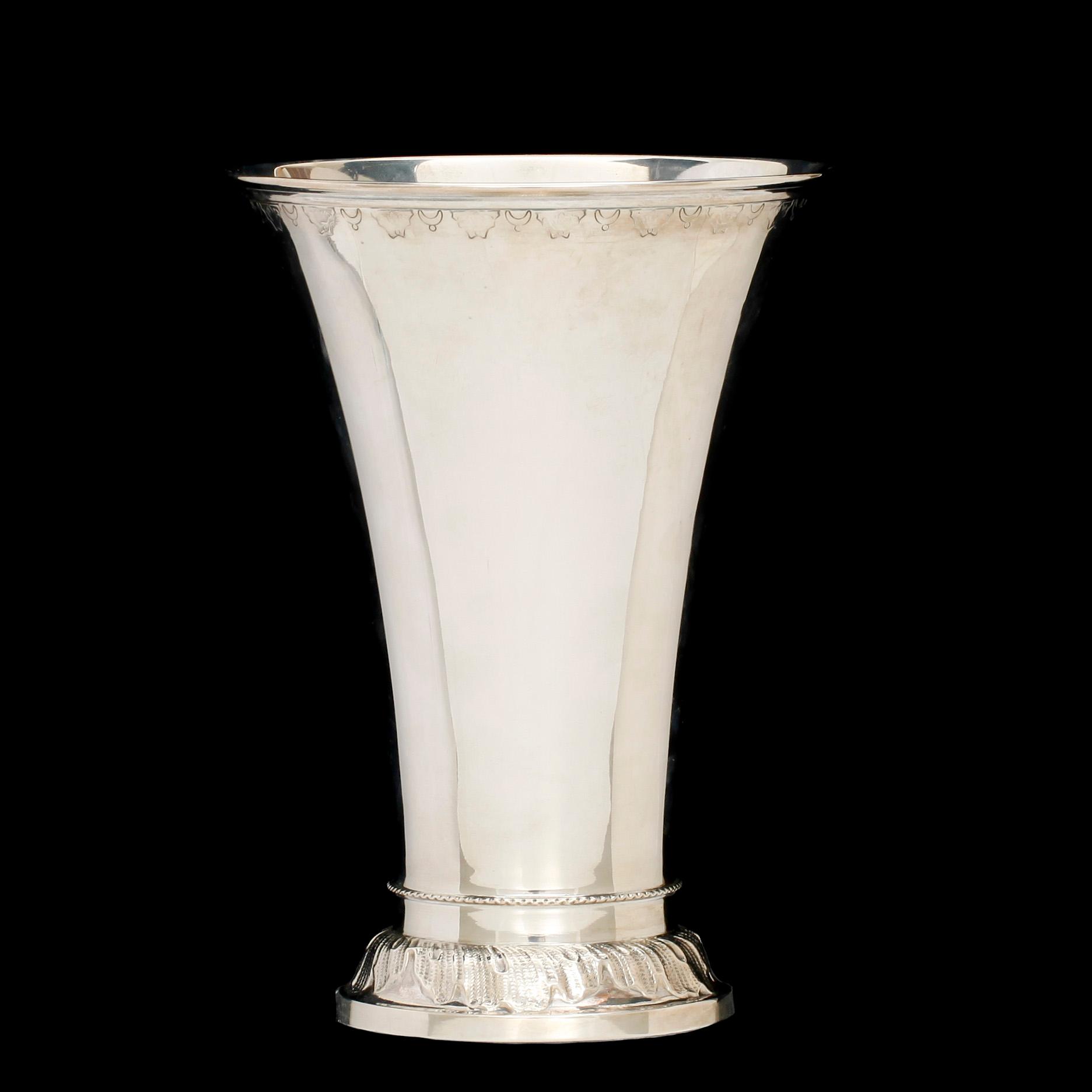 BÄGARE, silver, Malmö, 1913. Vikt 328 g.