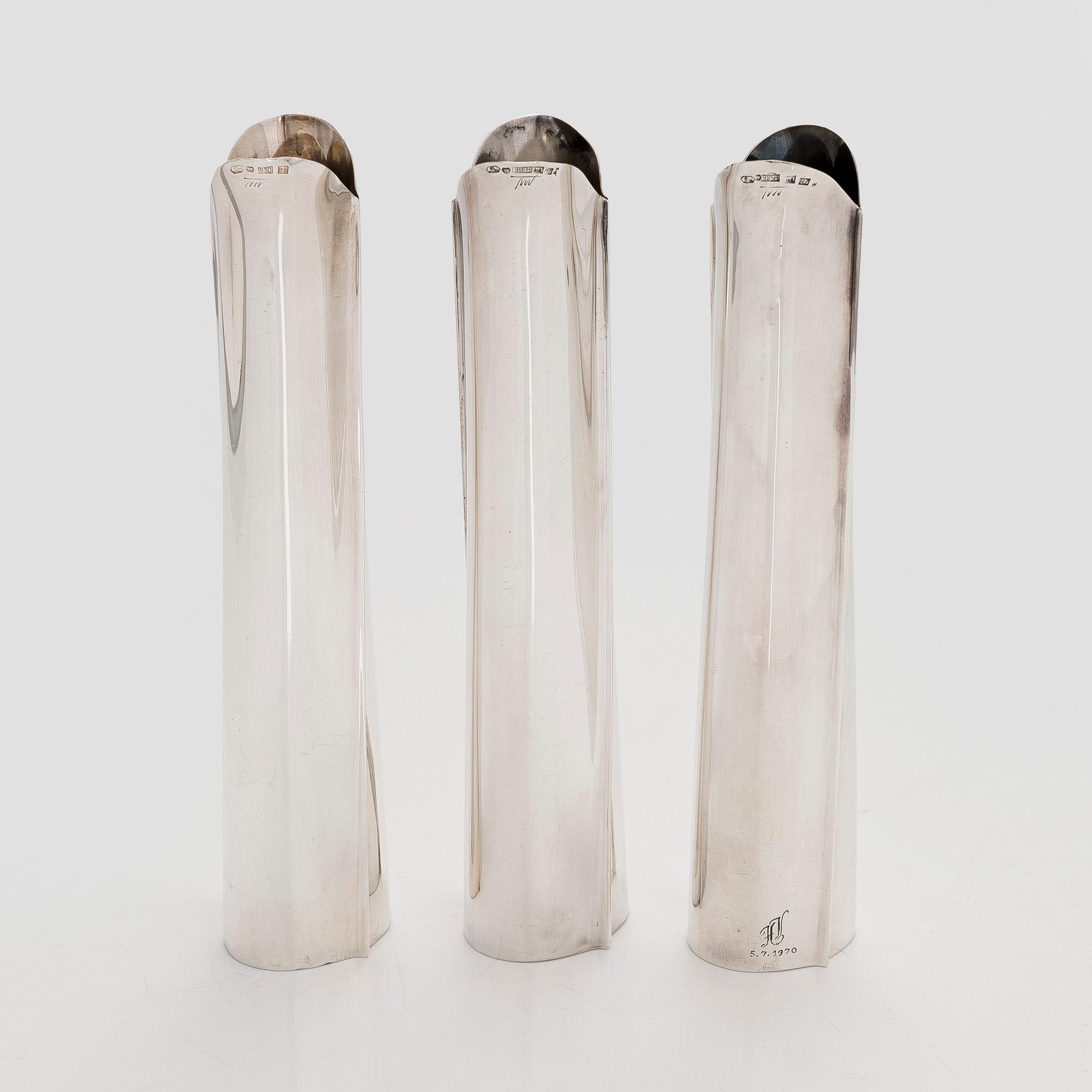 Tapio Wirkkala, Maljakoita, 3 kpl, TW 36, hopeaa, Kultakeskus, Hämeenlinna 1965, 1970 ja 1979.