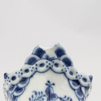 Service 52 pcs Musselmalet Royal Copenhagen Denmark porcelain.