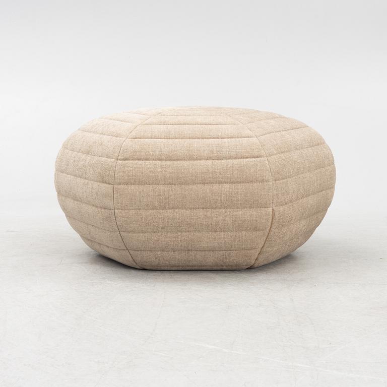 Nina Jobs, a 'Poppy' ottoman, Fogia.