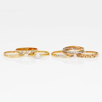 RINGAR, 6 st, mestadels 18K guld med olikslipade diamanter, tot ca 0,45 ct. Total vikt ca 11,68 g.