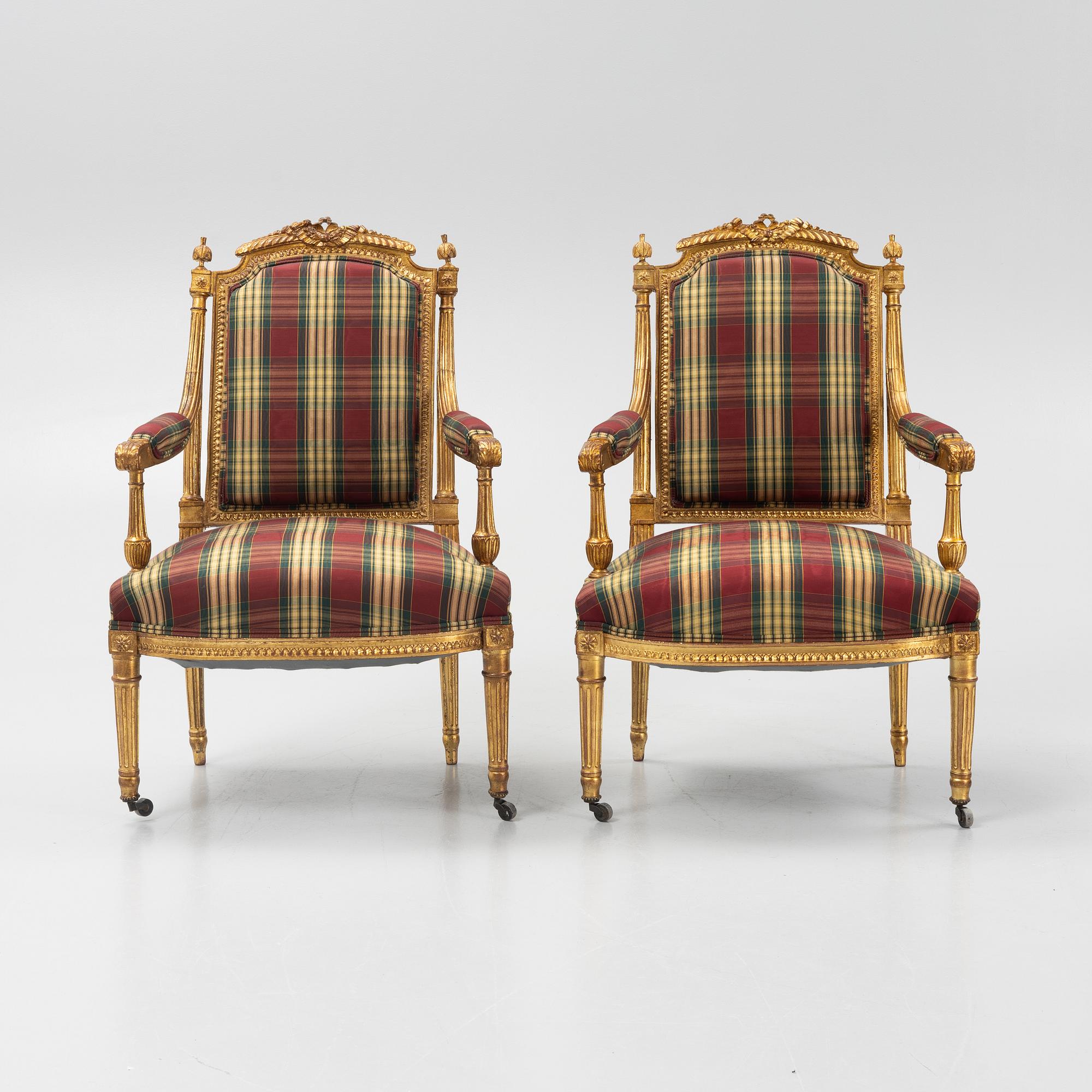Karmstolar, ett par, Louis XVI stil, 1900-tales första hälft.