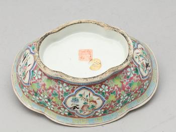 SKÅL, porslin, Kina, troligen Qing dynastin och 1800-tal.