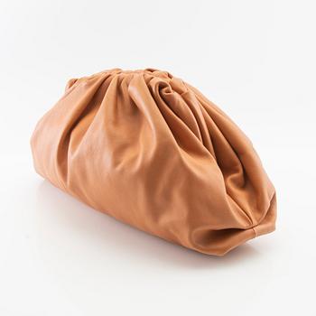 Bottega Veneta, "Pouch Clutch".