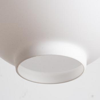 Harald Notini, eller Uno Westerberg, taklampa, modell "11907", Arvid Böhlmarks Lampfabrik, Stockholm, 1950-tal.