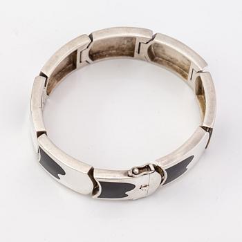 Juhani Linnovaara, Armband, sterlingsilver och emalj. Lapponia 1974.