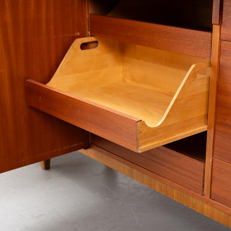 Bertil Fridhagen, a rare elm sideboard, Svenska Möbelfabrikerna, Bodafors, 1940s.