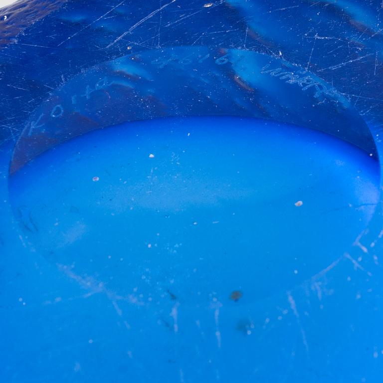 Göran Wärff, a glass vase, Kosta.