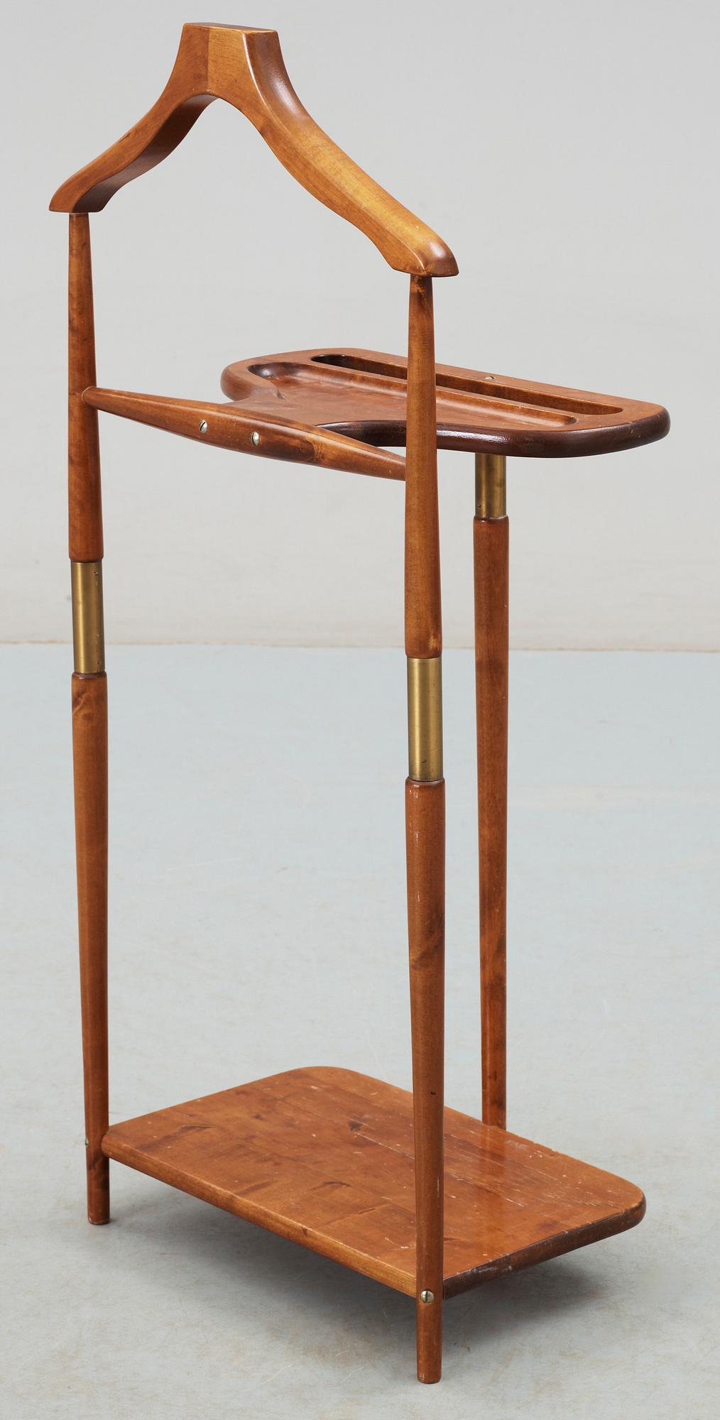 HERRBETJÄNT, etikettmärkt Rydén, Nybro, 1900-talets mitt.