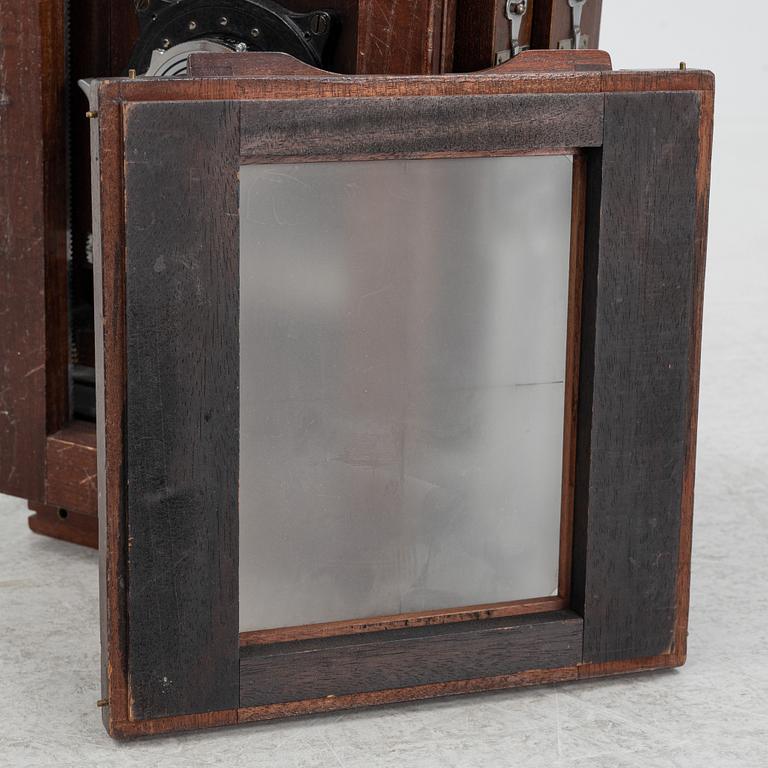 A box camera, first half of the 20th Century.