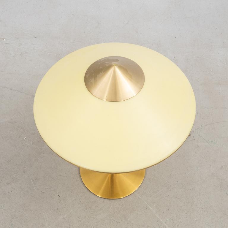 Niels Rasmussen Thykier, bordslampa, modell Kongelys T3, Fog & Mörup.