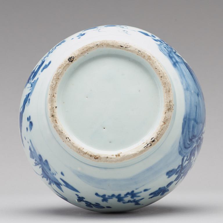 A blue and white figural vase, Qing dynasty, Transition, 17th century.