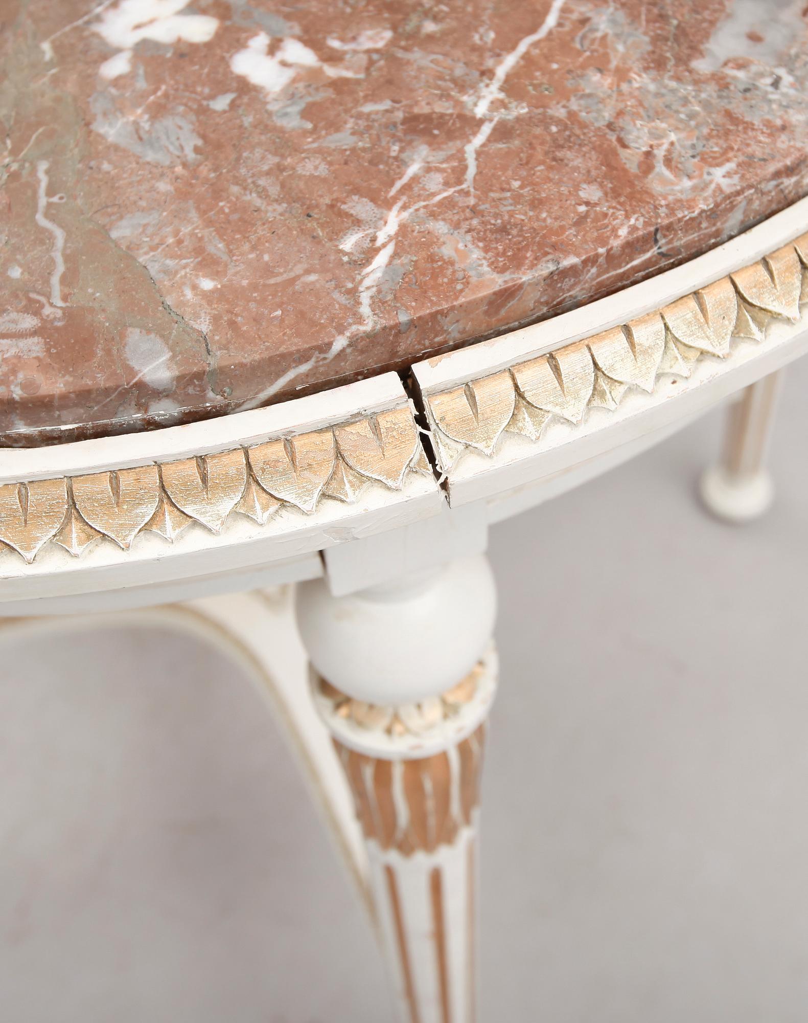 BORD, empirestil, 1900-talets första hälft.