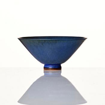 Berndt Friberg, a stoneware bowl and a vase, Gustavsberg Studio 1944-47 and 1957.