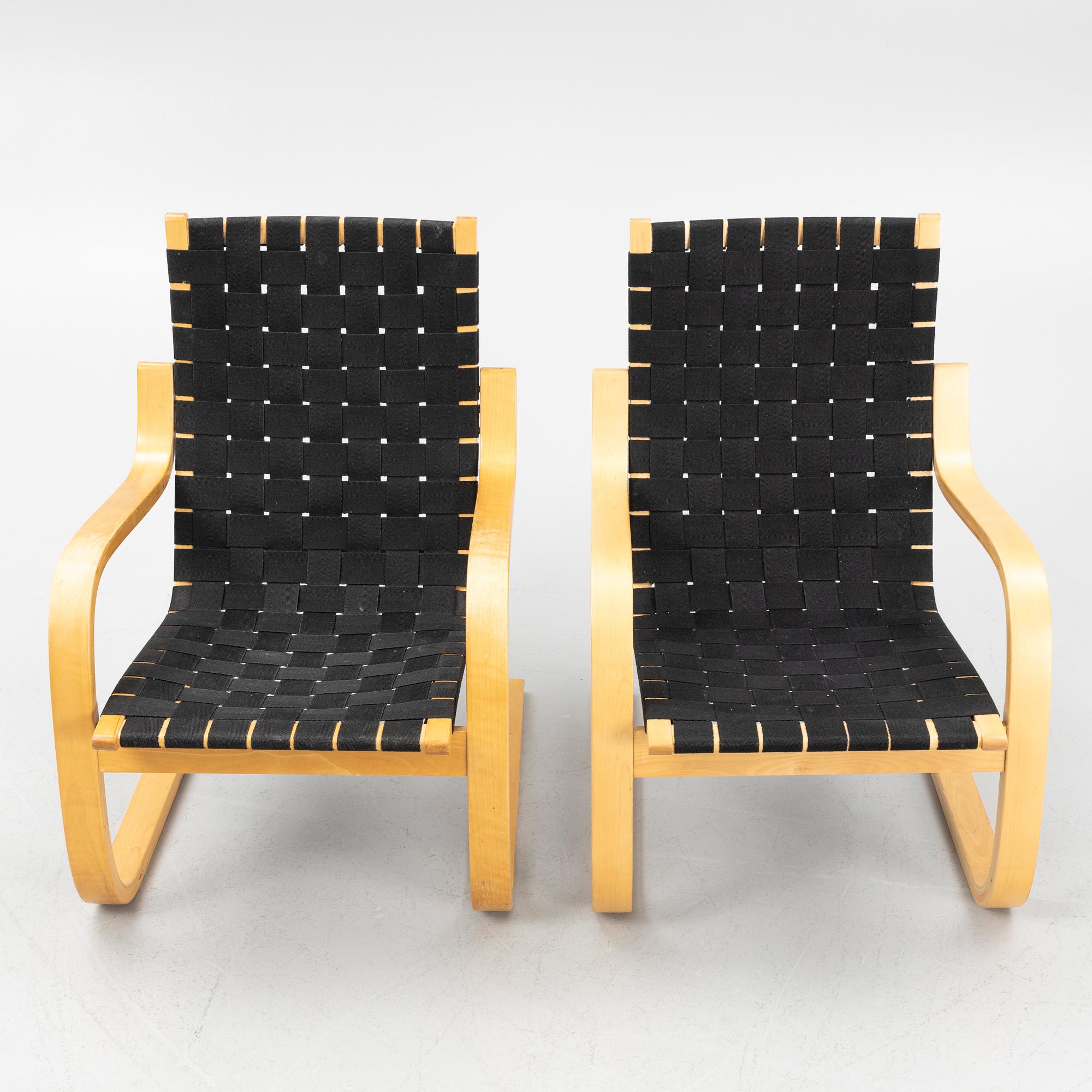 Alvar Aalto, karmstolar, ett par, modell 406, Artek, 1900-talets slut.