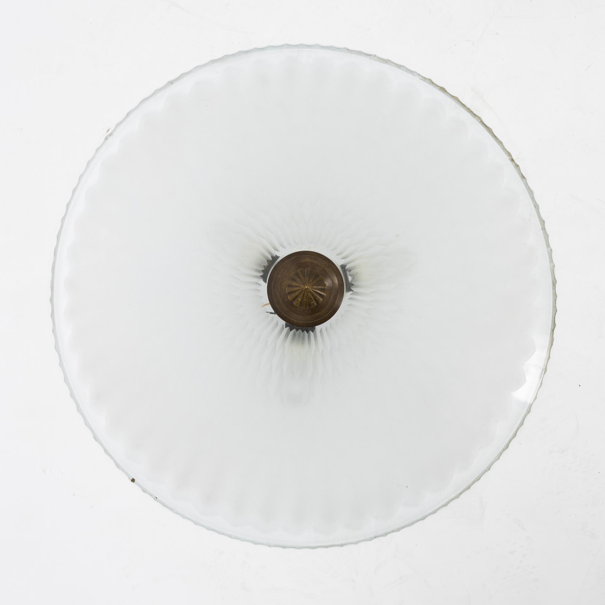 A glass ceiling lamp attributed to Edward Hald Orrefors, firsta part of the 20th Century.