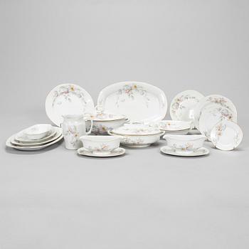 A 100-pc porcelain dinner service, Gebrüder Benedikt, Czechoslovakia, mid-20th century.