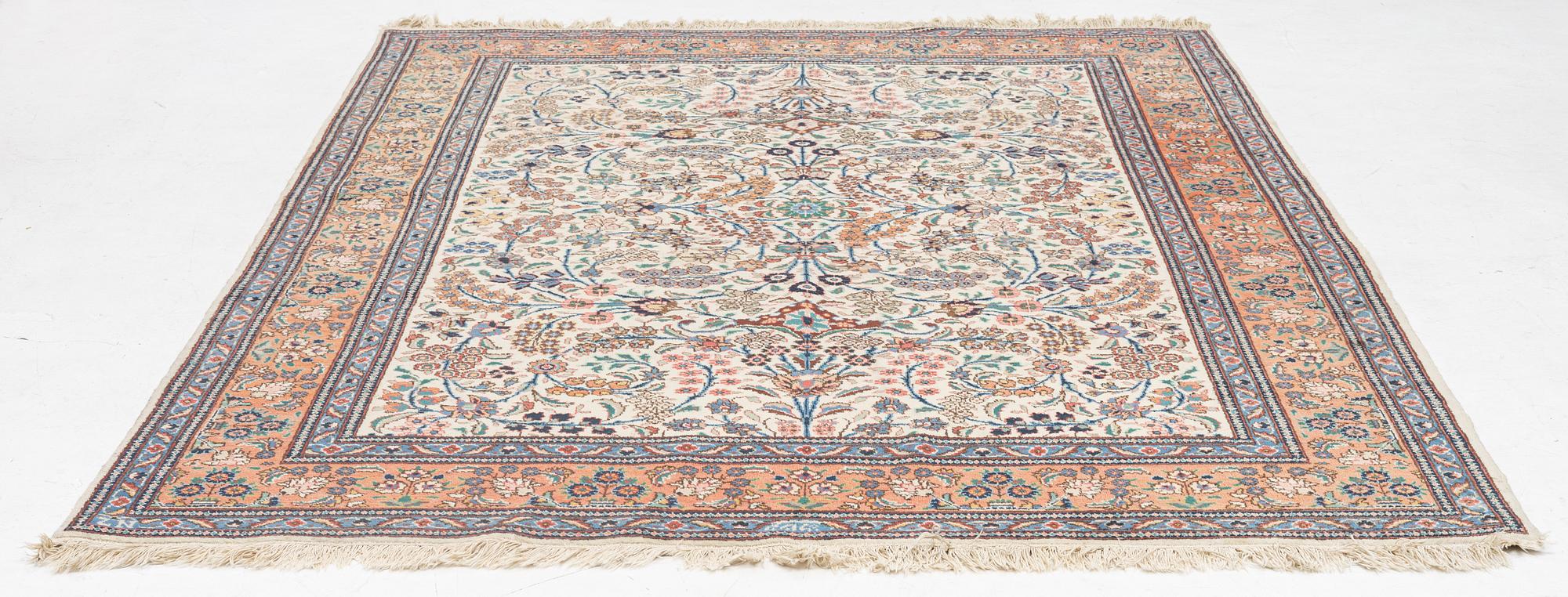 Carpet, oriental, approx. 290 x 204 cm.