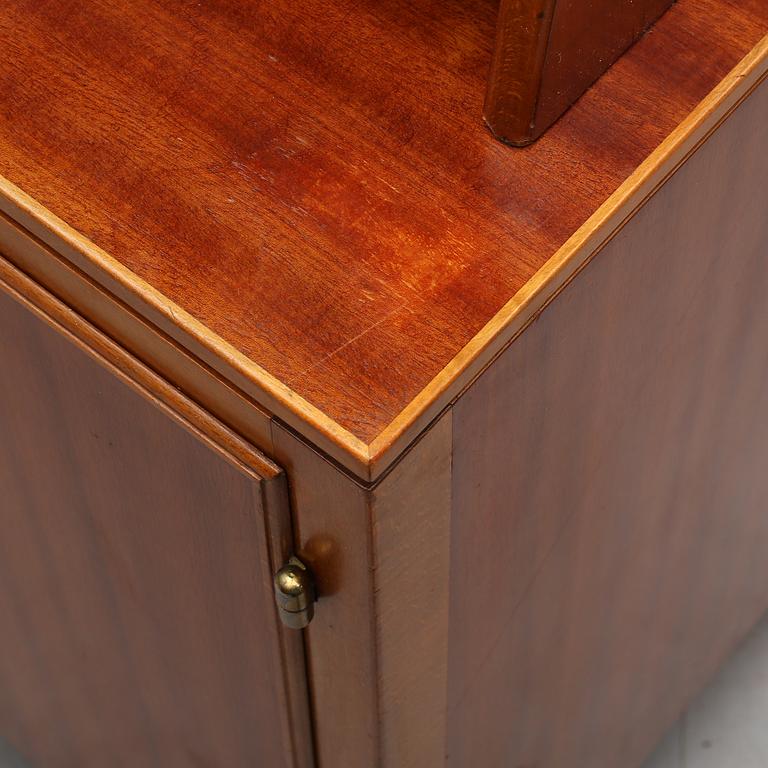 BOKHYLLA, Nordiska Kompaniet, omkring 1900-talets mitt.