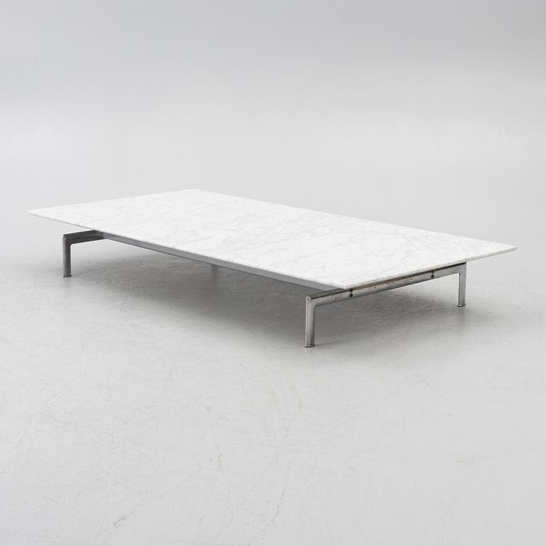Antonio Citterio & Paolo Nava a 'Diesis' coffee table, B&B Italia.