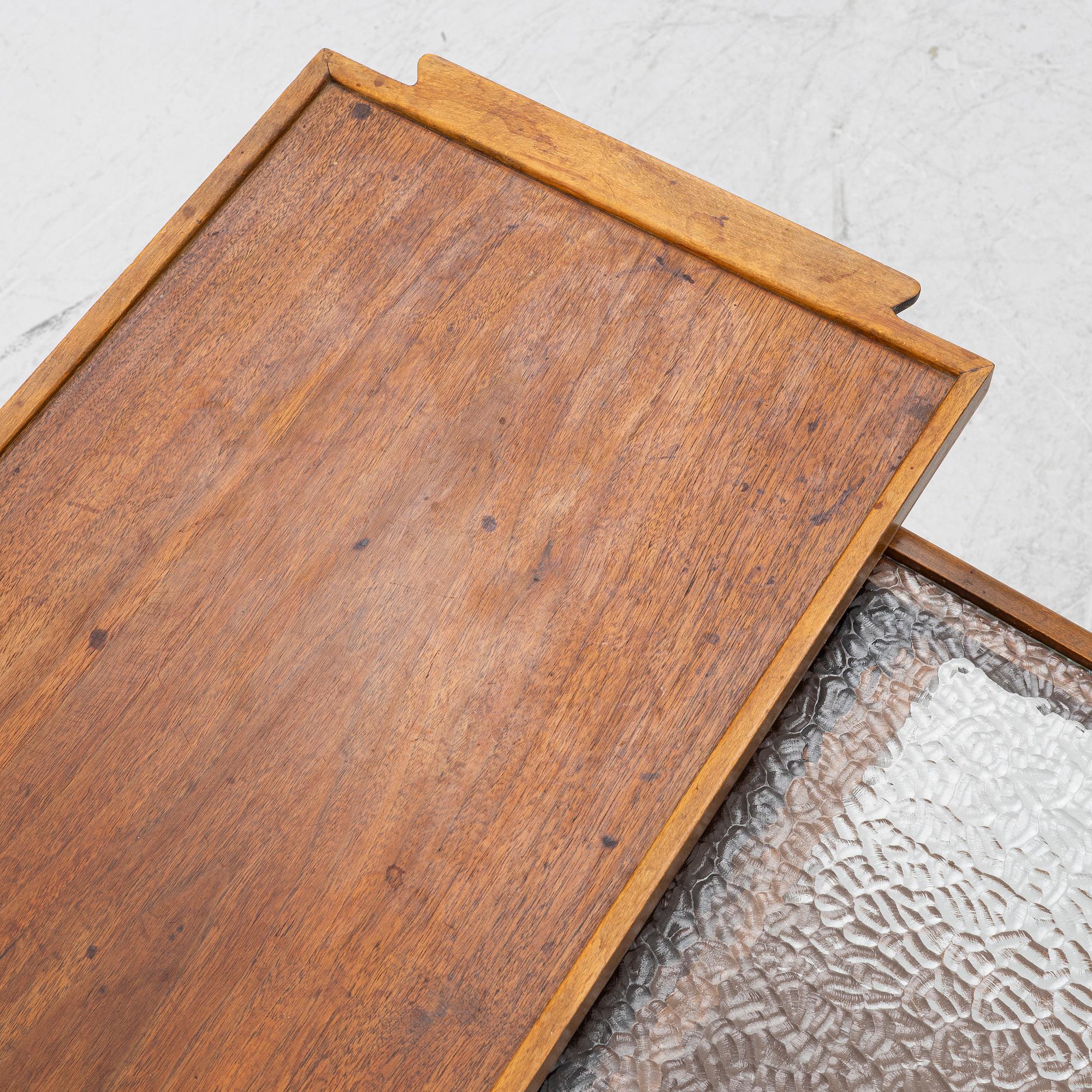 A drinks trolley, 1930s.